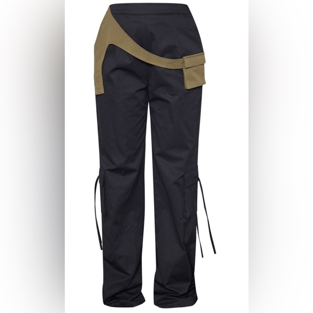 Black contrast panel pocket detail cargo - pretty little thing